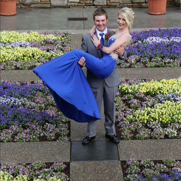 Prom dress - Picture 5 of 8